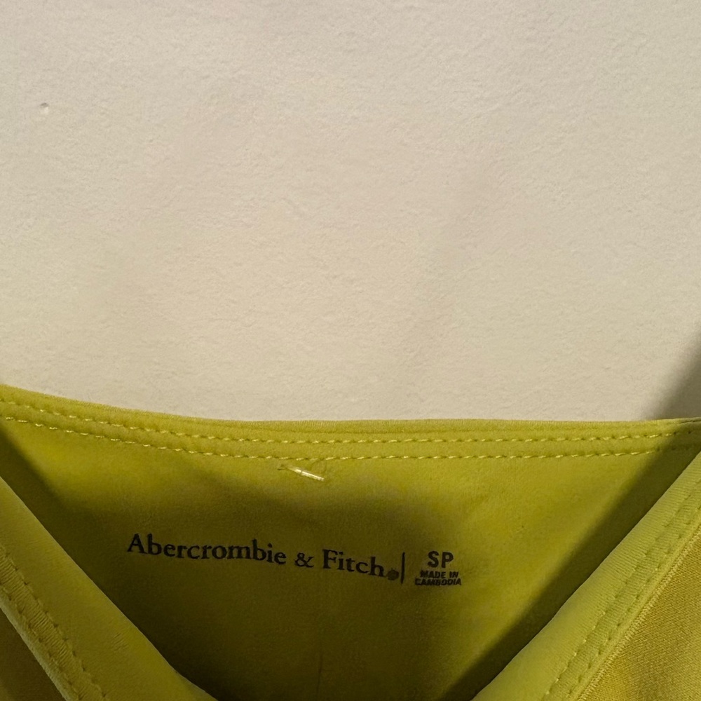 Abercrombie & Fitch Women's Traveler Active Dress Lime Green Sz small (marker) - Picture 3 of 9